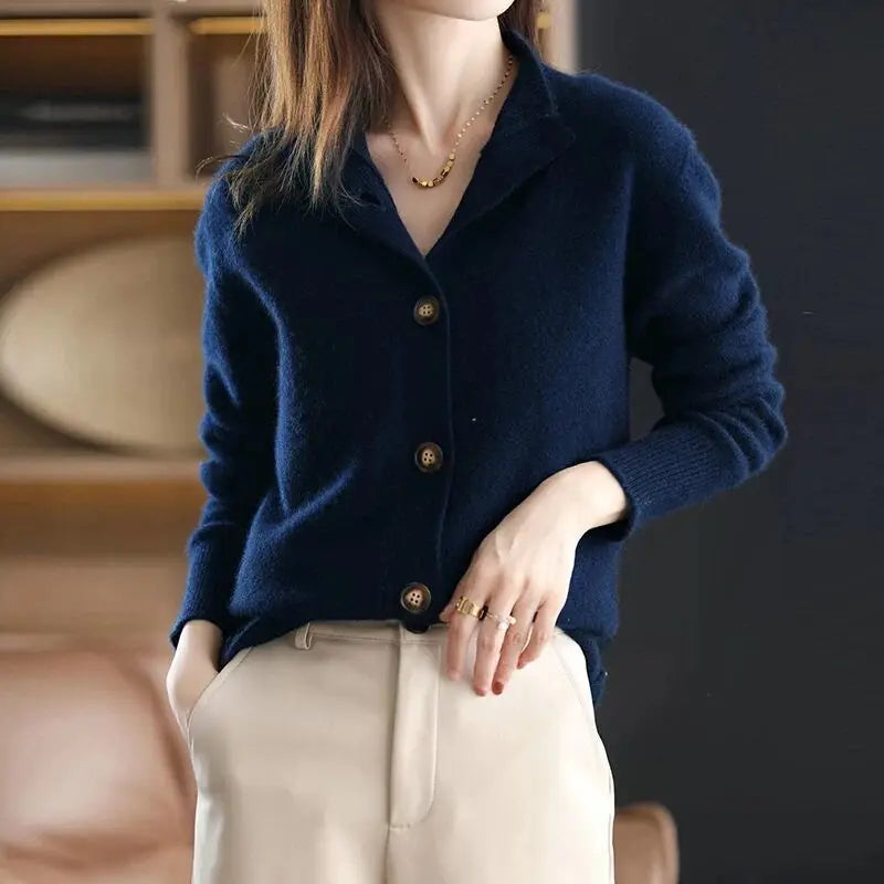 Women’s Elegant Relaxed Fit Cardigan